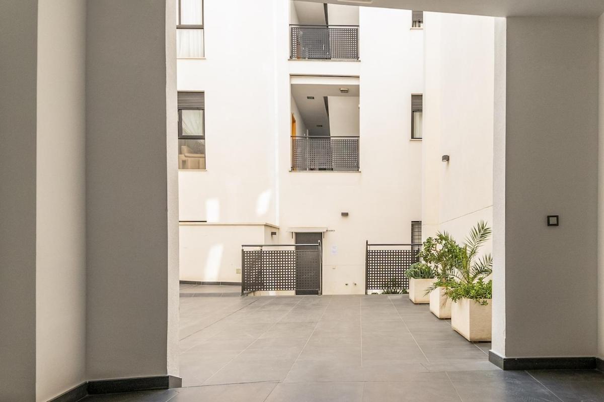 -Malagasunapts- Modern Citycentre Pool&Parking Málaga Exterior foto